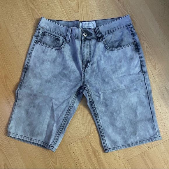 Men's Gray Denim Shorts - Picture 1 of 2